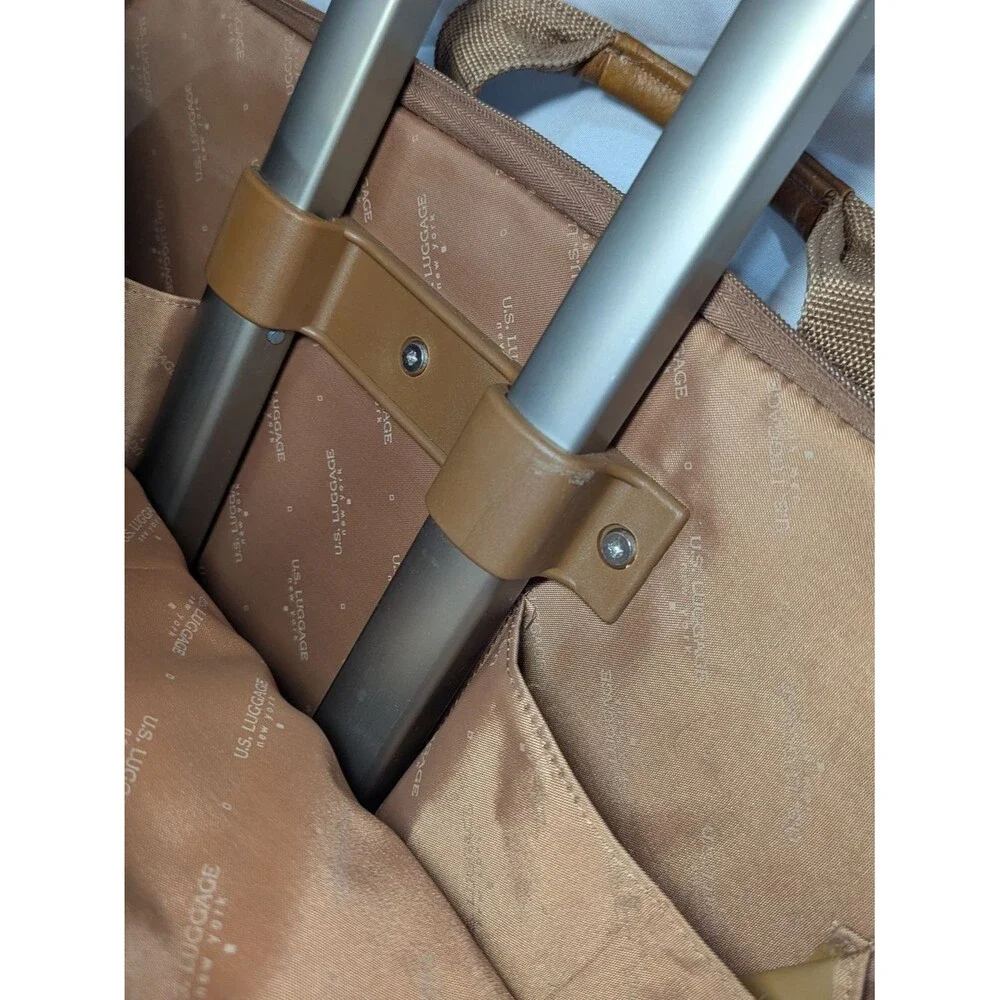 US Luggage New York Tan Leather Rolling Briefcase Wheeled Laptop Bag